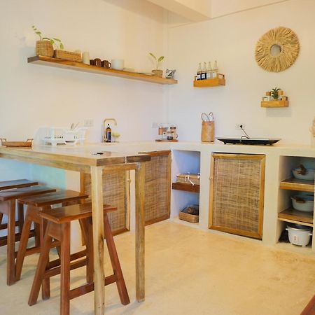 Greenhouse Siargao Roadside Boutique Apartments ゼネラル・ルナ エクステリア 写真