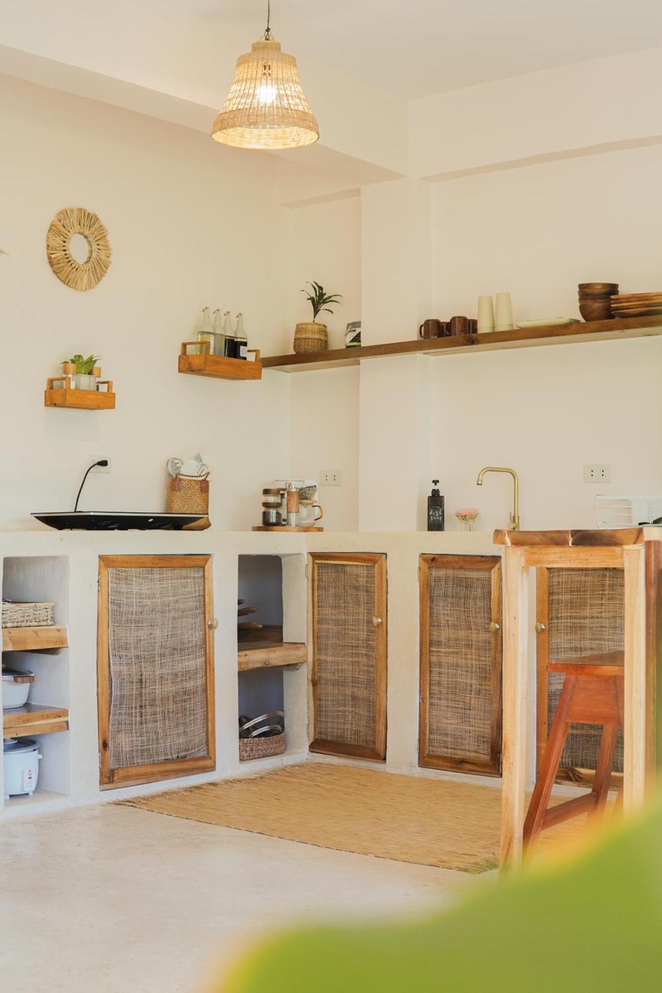 Greenhouse Siargao Roadside Boutique Apartments ゼネラル・ルナ エクステリア 写真