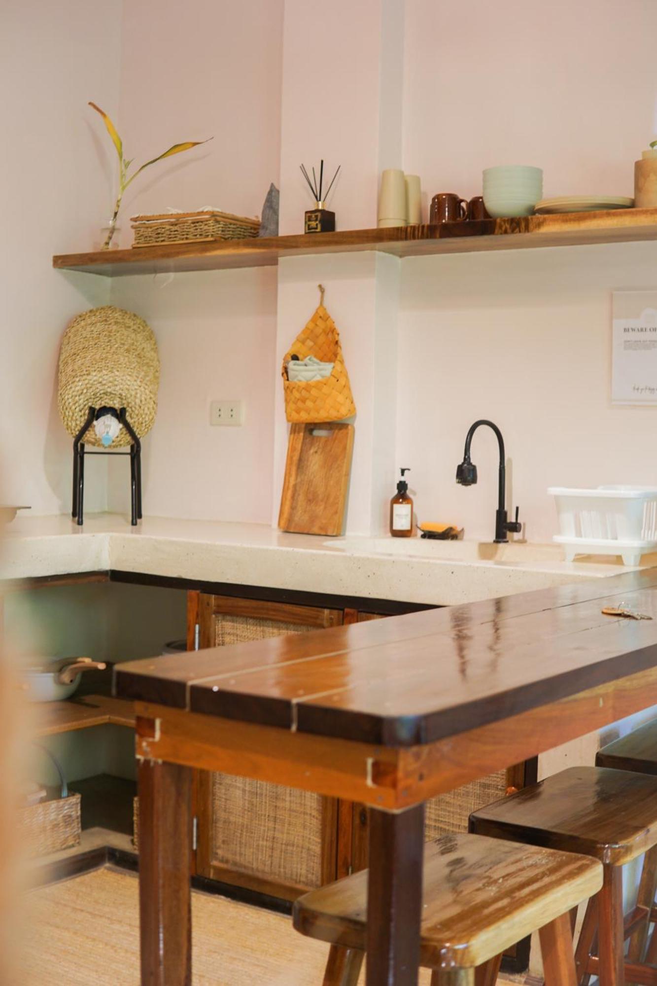 Greenhouse Siargao Roadside Boutique Apartments ゼネラル・ルナ エクステリア 写真